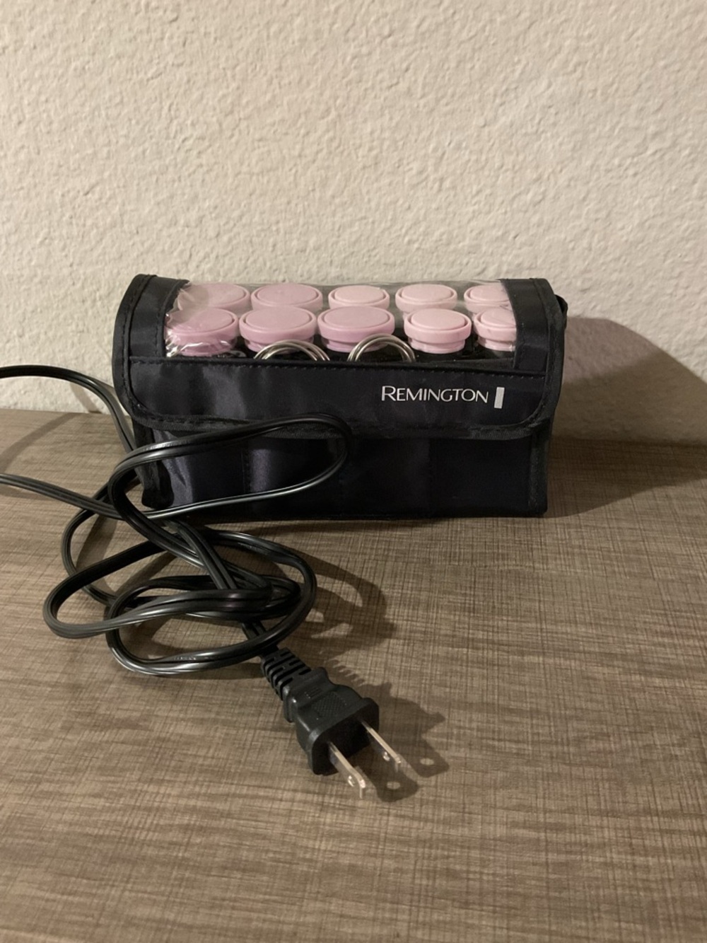 Remington Pink Heated Hair Rollers Set - Picture 2 of 5